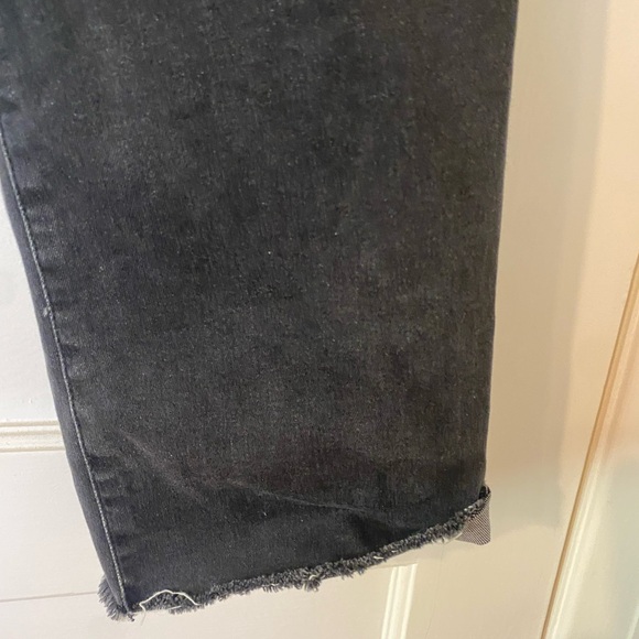 AE Next Level High-Waisted Kick Bootcut Crop Jean - Picture 8 of 11